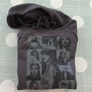 New Taylor Swift Eras Tour Black Grey Hoodie sz Small